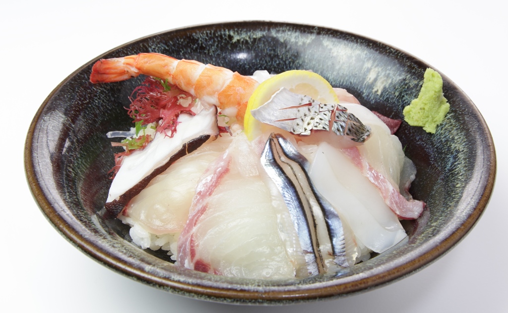 天草地魚料理いけすやまもと　ぜいたく海鮮丼