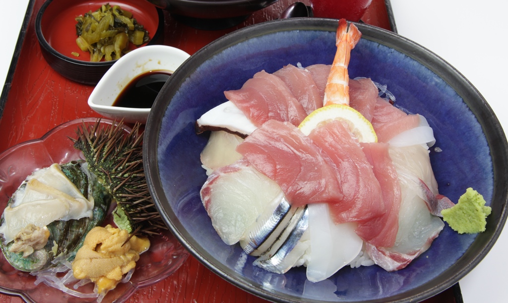天草地魚料理いけすやまもと・超ぜいたく海鮮丼